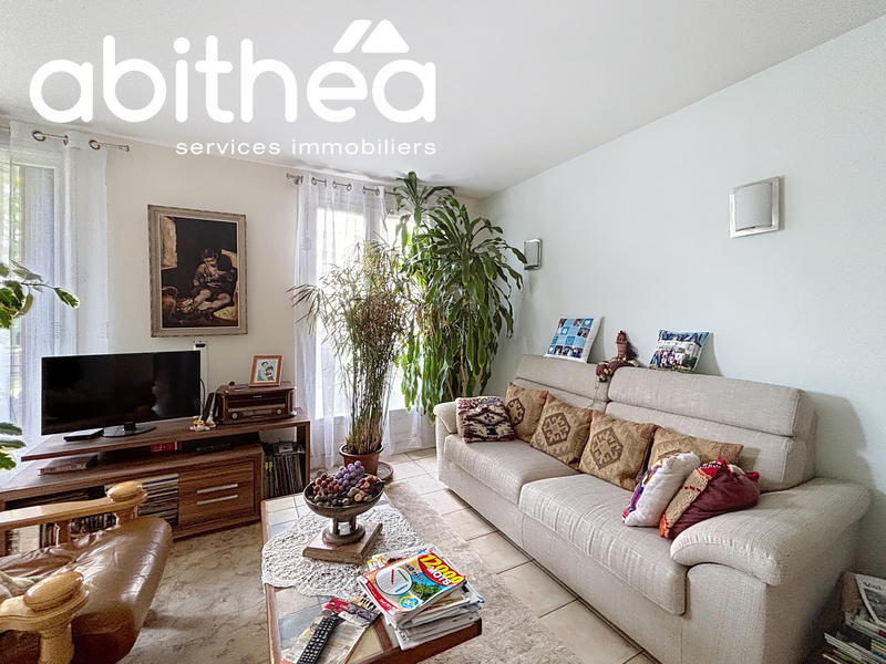 Appartement - 79 m² - 5 pièces