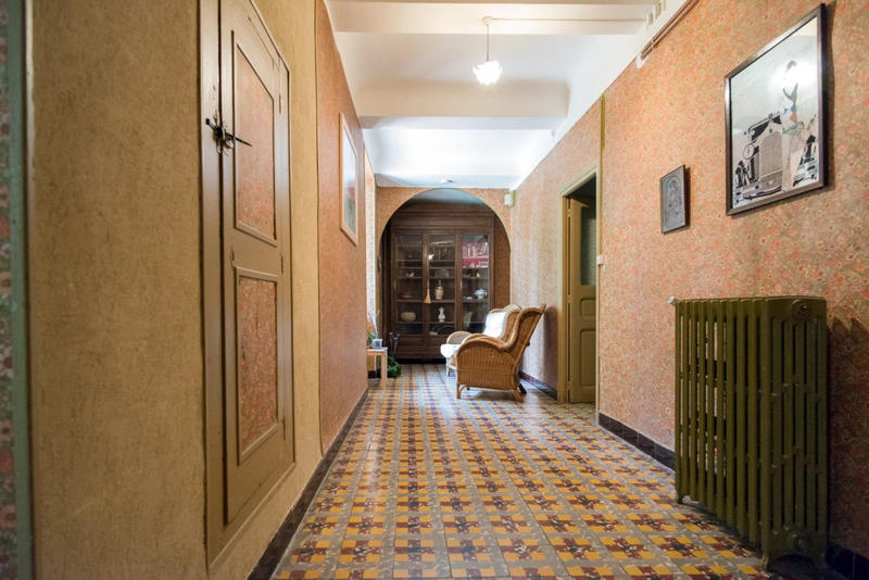 Maison - 373 m² - 18 pièces