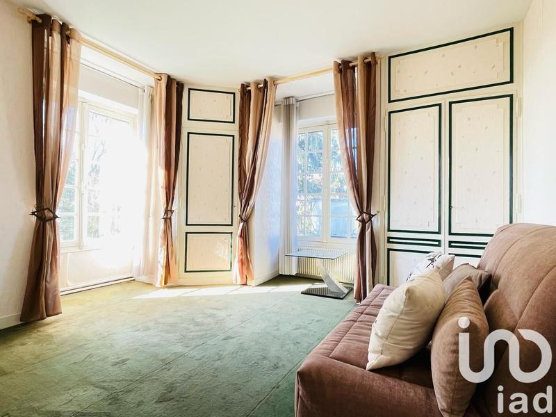 Maison - 209 m² - 7 pièces