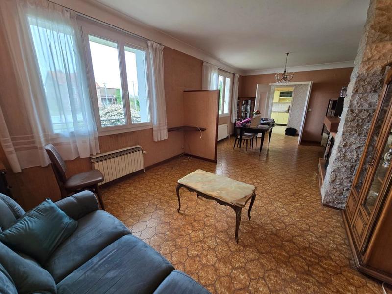 Maison - 98 m² - 4 pièces