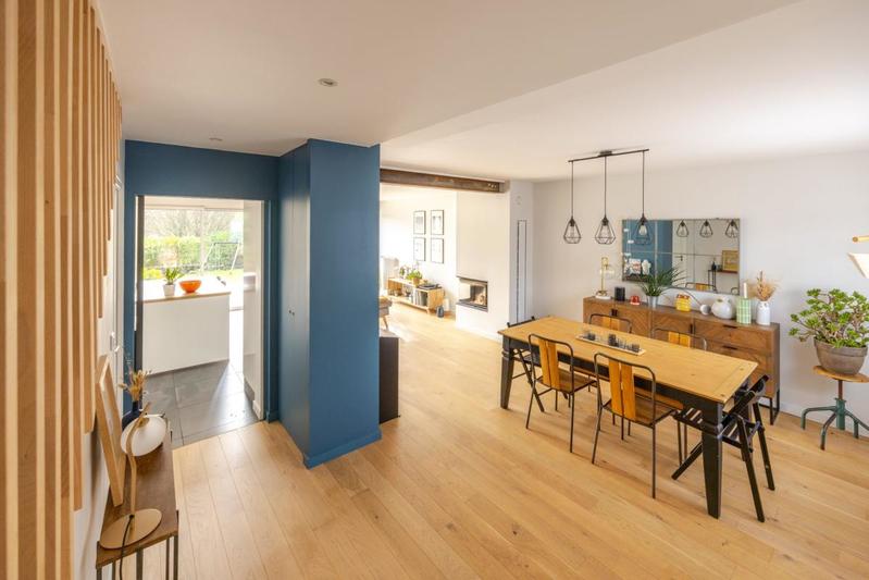 Maison - 178 m² - 8 pièces