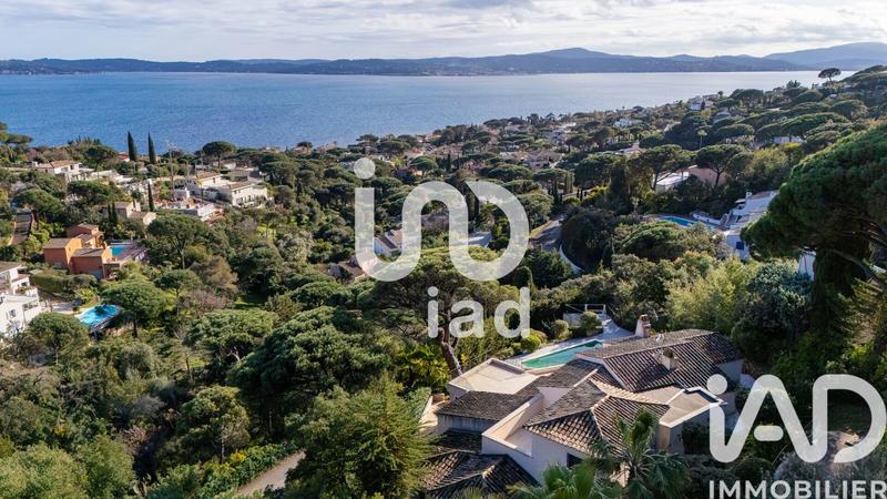 Maison de maîtres - 242 m² - 7 pièces