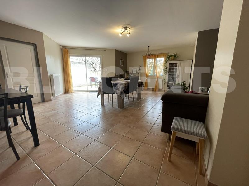 Maison - 96 m² - 4 pièces