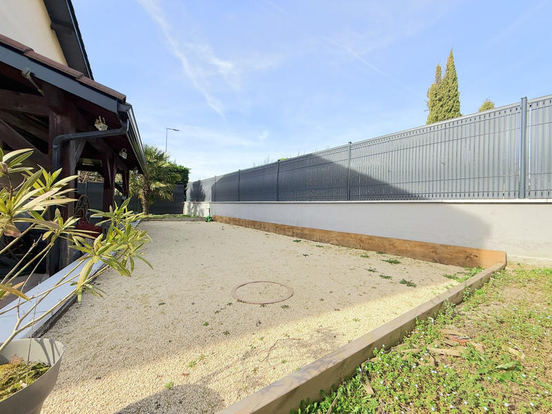 Maison traditionnelle - 179 m² - 6 pièces