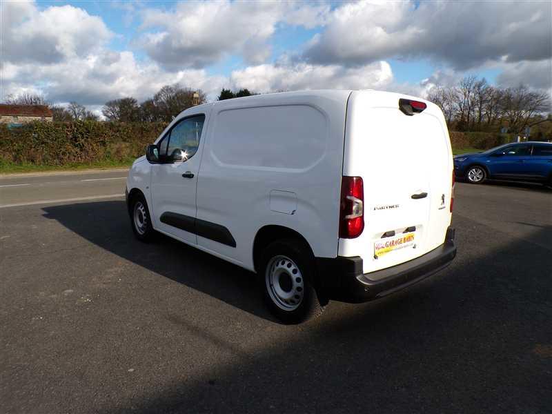 Peugeot Partner III 1.5 BlueHDi 130 Premium