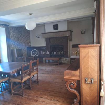 Maison en pierre - 182 m² - 8 pièces