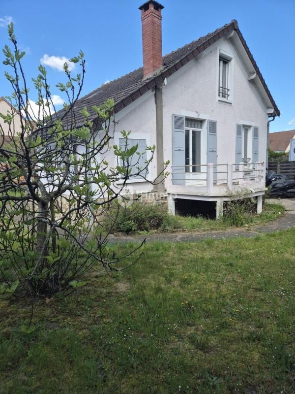 Propriété - 90 m² - 5 pièces