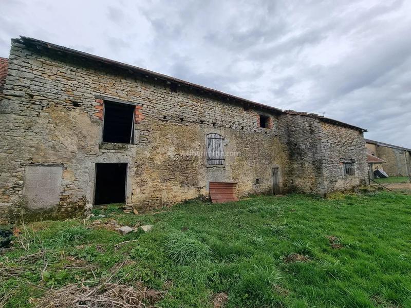 Maison - 309 m² - 4 pièces