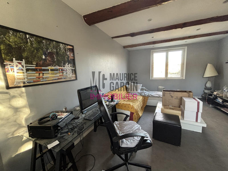 Maison - 180 m² - 5 pièces