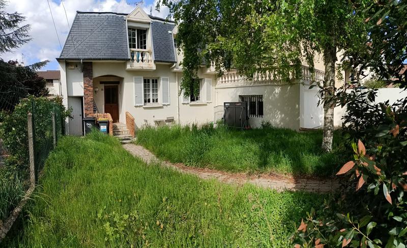 Maison traditionnelle - 170 m² - 7 pièces