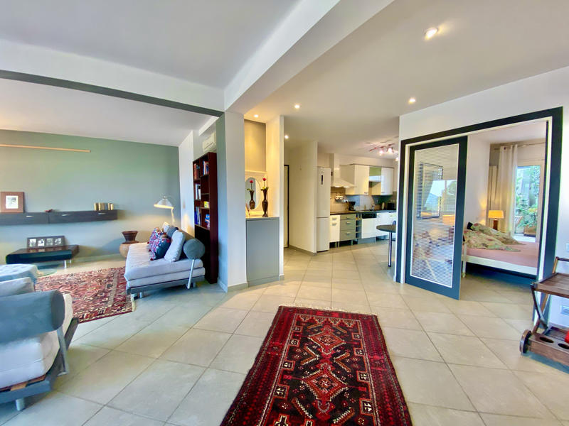 Appartement - 106 m² - 5 pièces