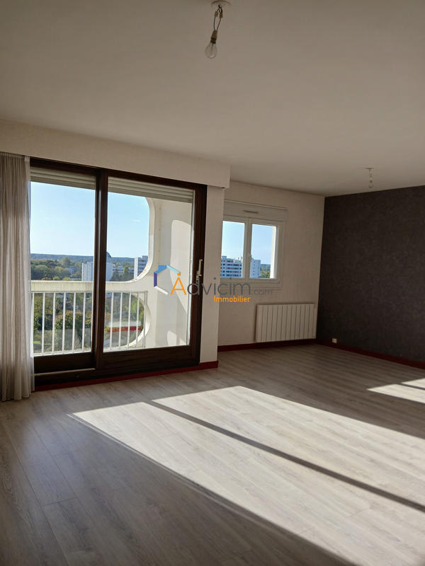 Appartement - 80 m² - 3 pièces