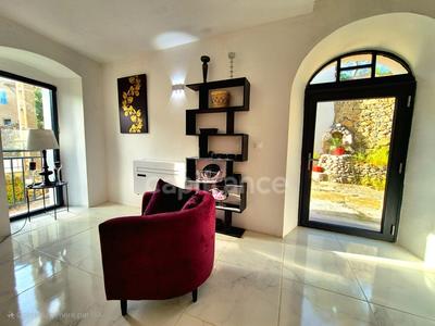 Maison de village - 180 m² - 6 pièces