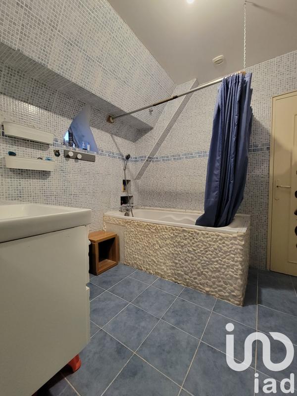 Maison - 190 m² - 9 pièces