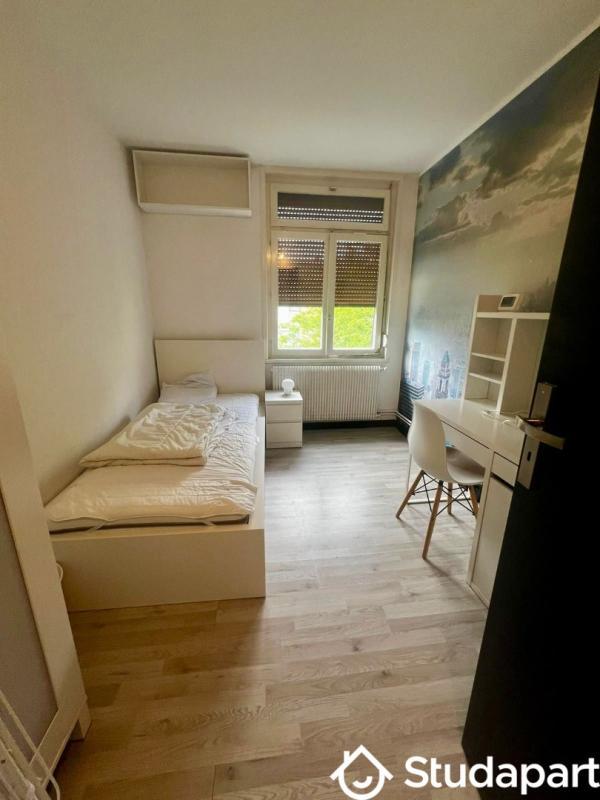 Chambre - 9 m² - 1 pièce