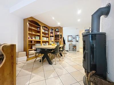 Appartement - 143 m² - 6 pièces