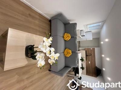 Chambre - 9 m² - 1 pièce