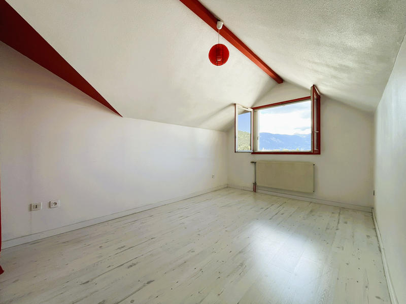 Duplex - 82 m² - 4 pièces