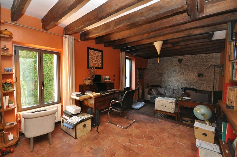 Maison - 185 m² - 7 pièces