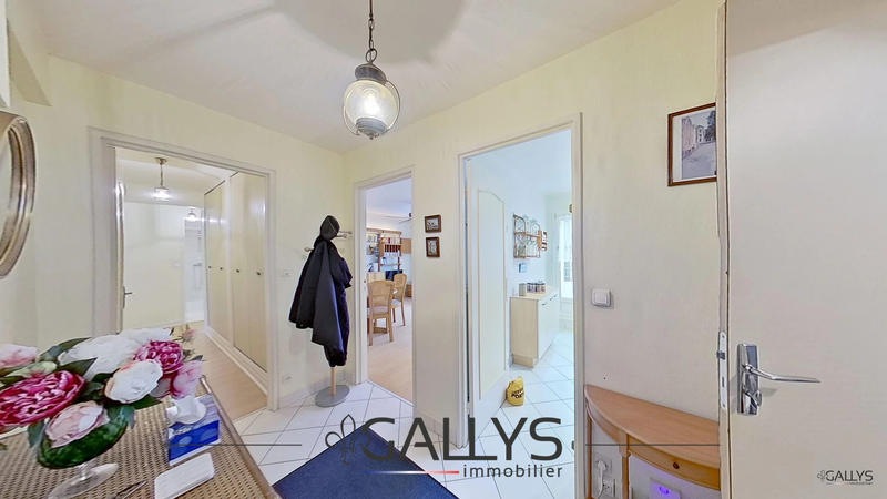 Appartement - 82 m² - 3 pièces