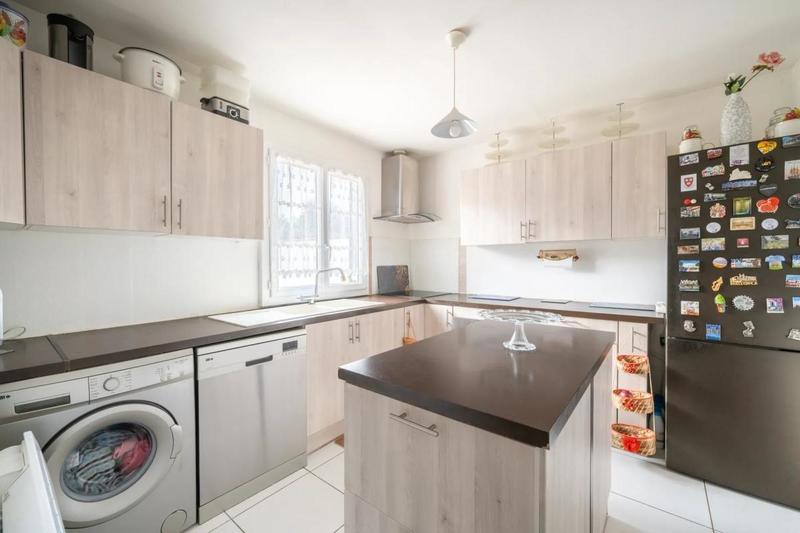 Appartement - 140 m² - 6 pièces