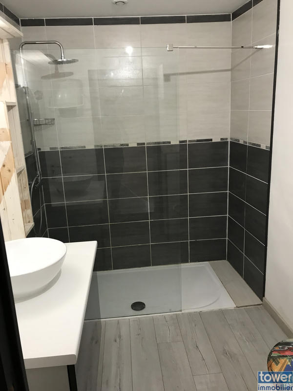 Maison - 220 m² - 4 pièces