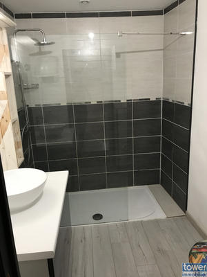 Maison - 220 m² - 4 pièces