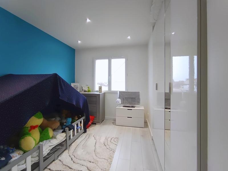 Maison - 95 m² - 4 pièces