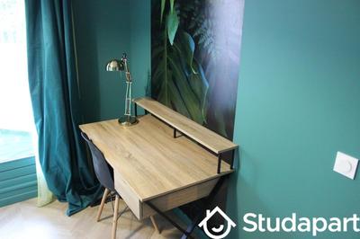 Chambre - 11 m² - 1 pièce