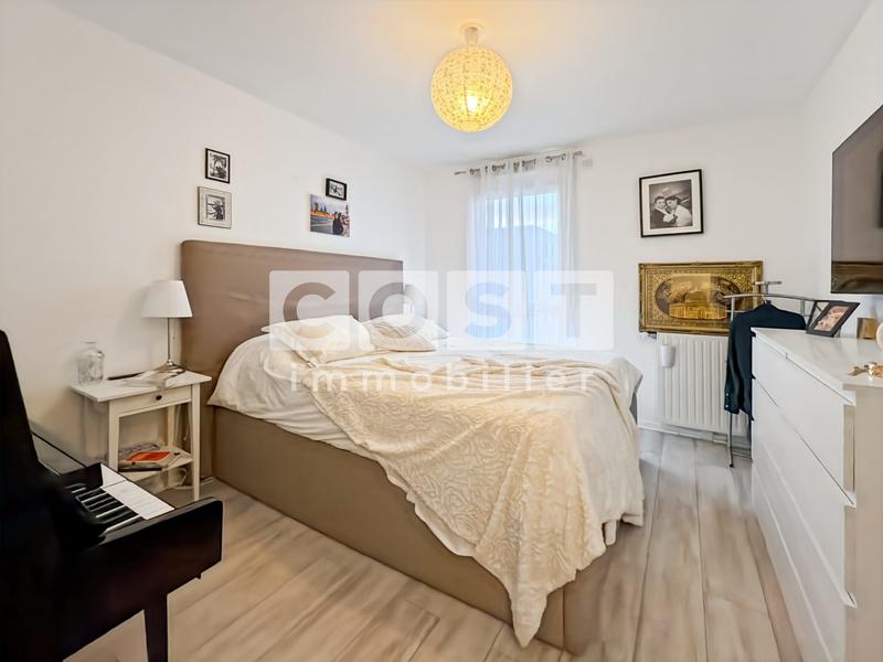 Appartement - 98 m² - 4 pièces