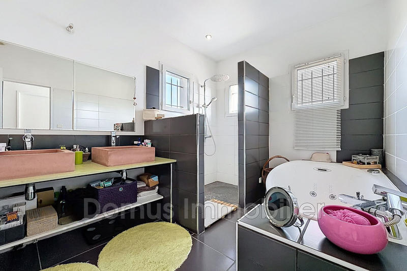 Maison - 165 m² - 7 pièces