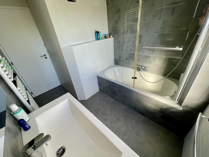 Maison contemporaine - 367 m² - 6 pièces