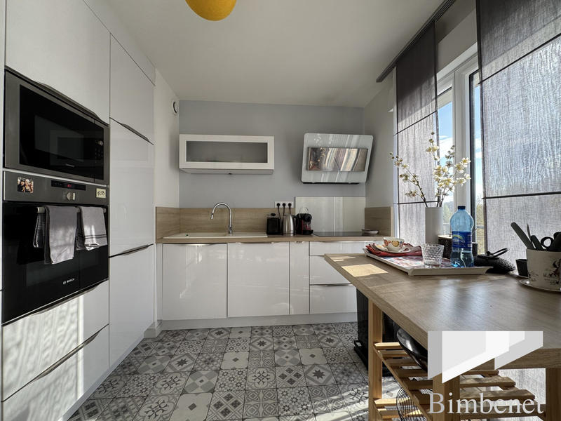 Appartement - 110 m² - 5 pièces