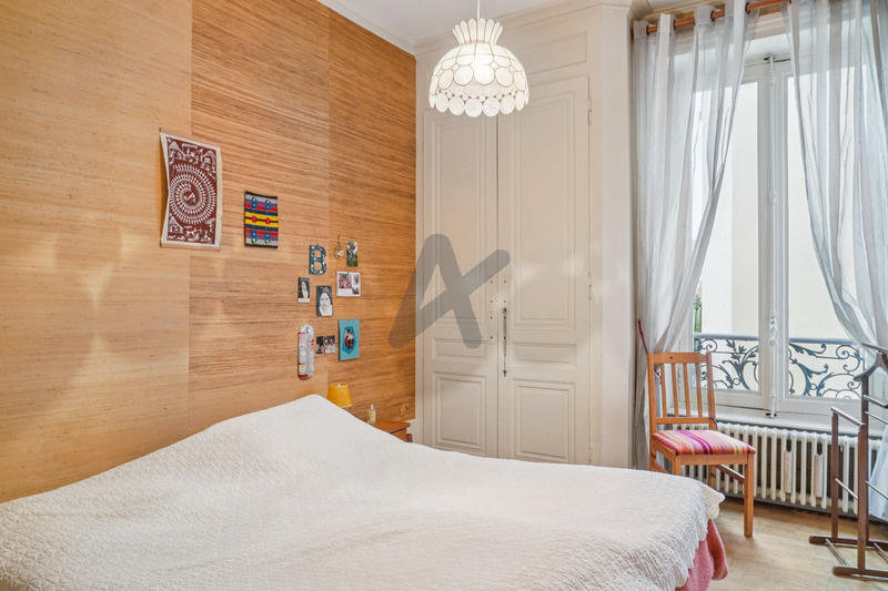 Appartement - 140 m² - 5 pièces