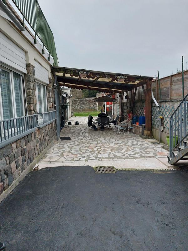 Maison ancienne - 180 m² - 5 pièces