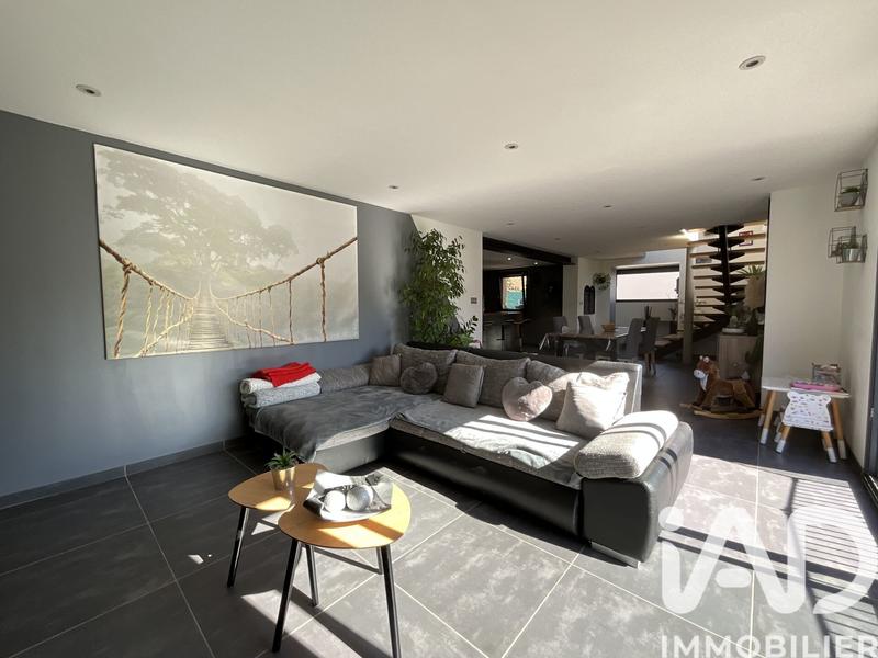 Maison de village - 151 m² - 5 pièces