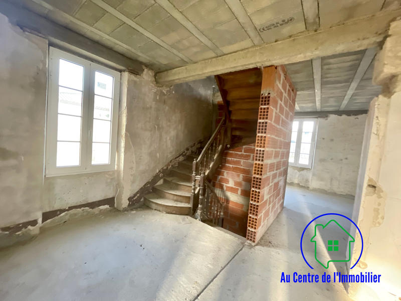 Maison - 343 m² - 6 pièces