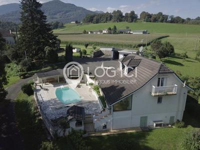 Maison - 135 m² - 6 pièces