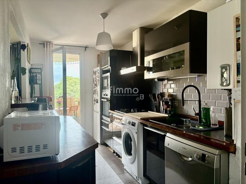 Appartement - 81 m² - 4 pièces