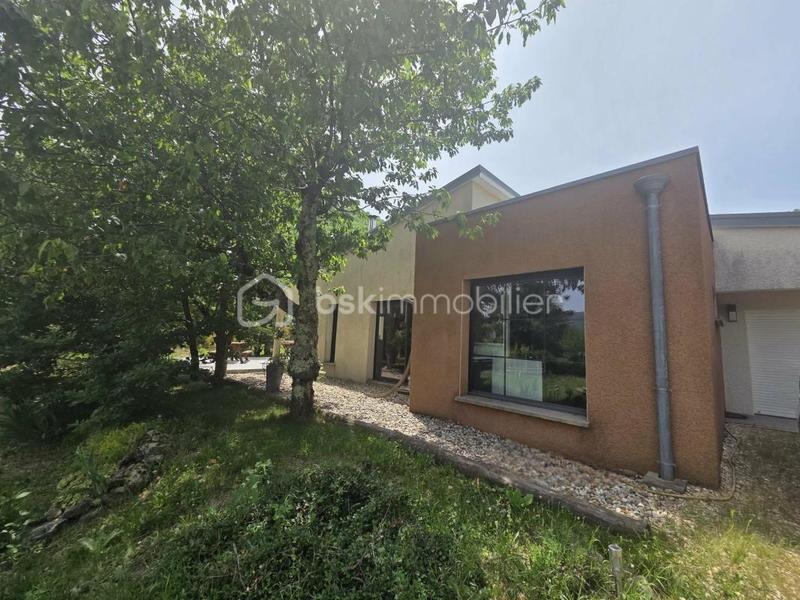 Maison - 102 m² - 5 pièces