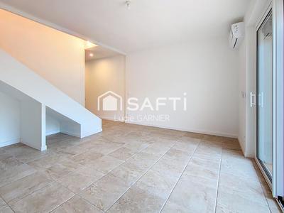 Maison - 91 m² - 5 pièces