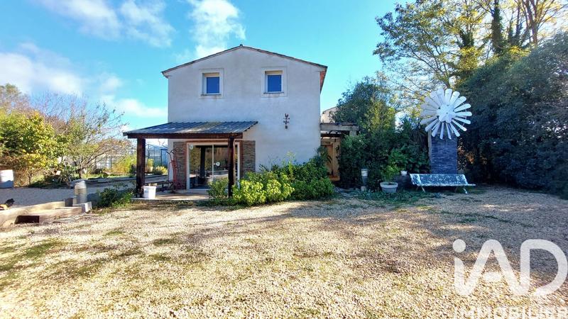 Maison - 253 m² - 4 pièces