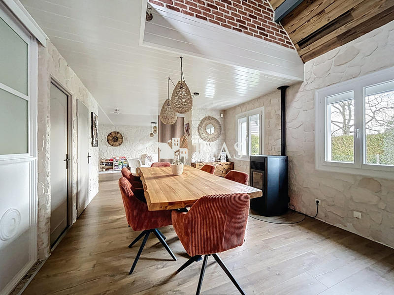 Maison - 135 m² - 6 pièces