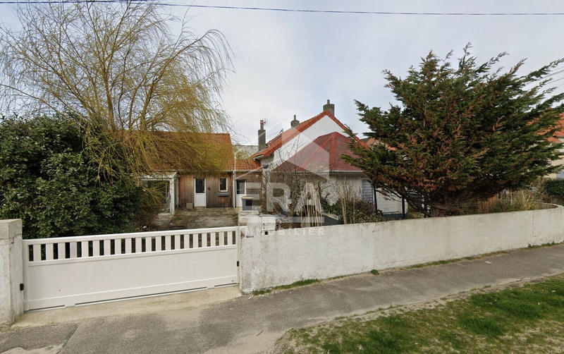 Maison - 235 m² - 9 pièces