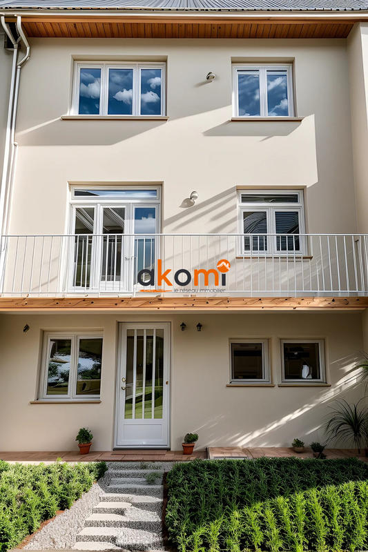 Maison - 92 m² - 5 pièces