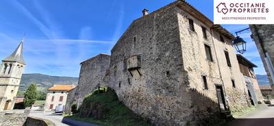 Maison de village - 130 m² - 1 pièce