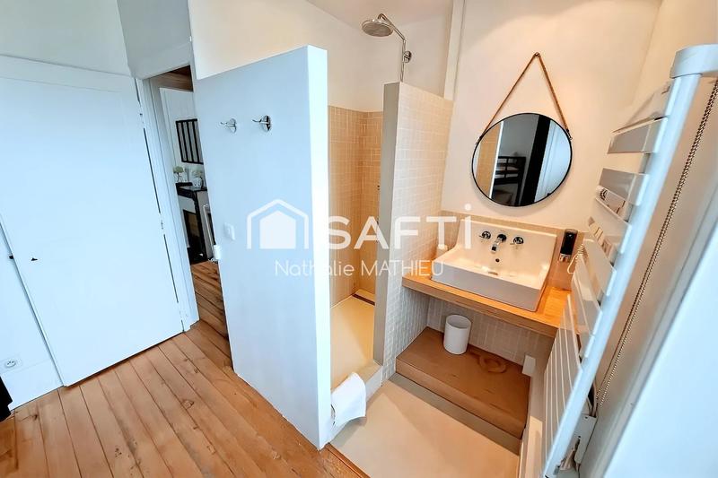 Maison - 200 m² - 7 pièces