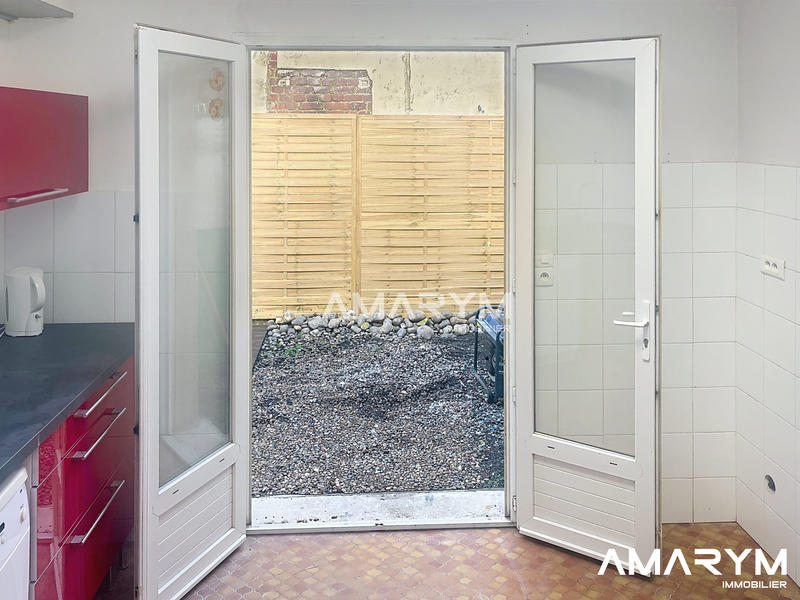 Maison - 96 m² - 4 pièces