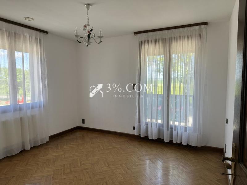 Maison - 639 m² - 12 pièces