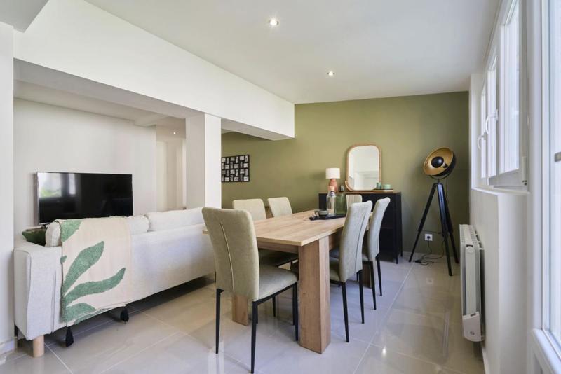 Maison - 98 m² - 6 pièces